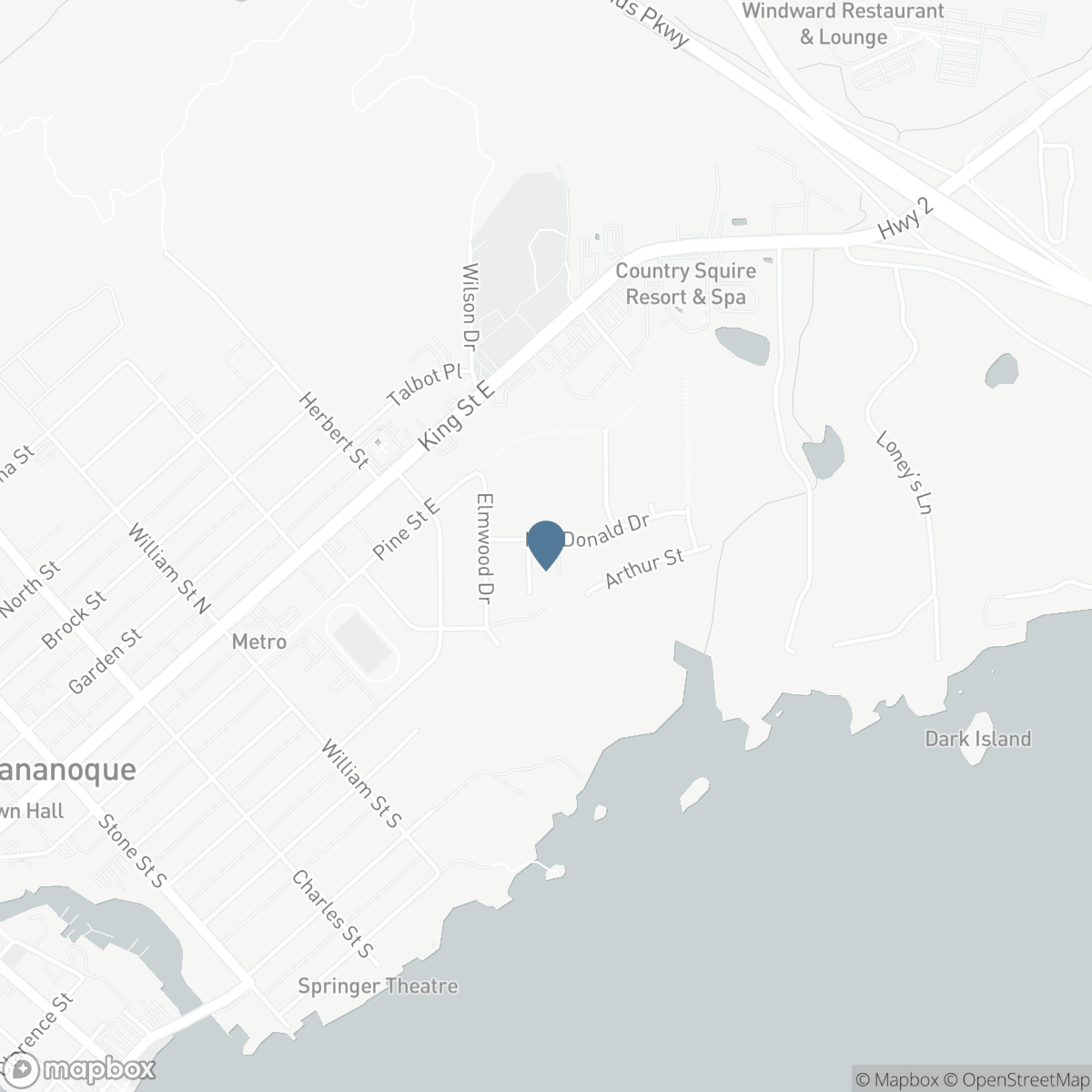 601 MACDONALD DRIVE, Gananoque, Ontario K7G 3C3